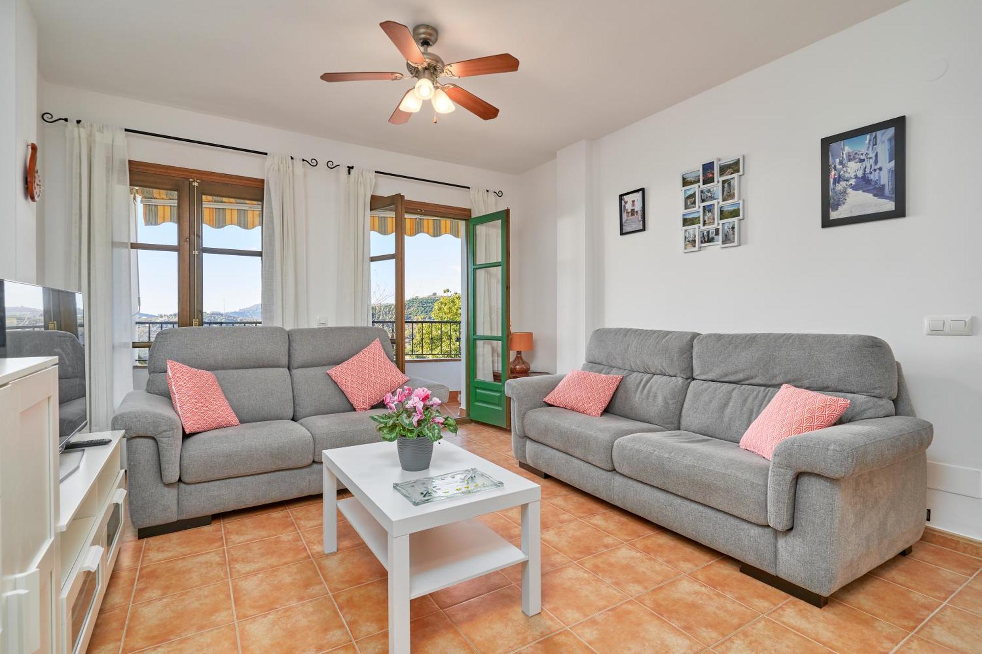 דירות פריחיליאנה Casa Ella מראה חיצוני תמונה