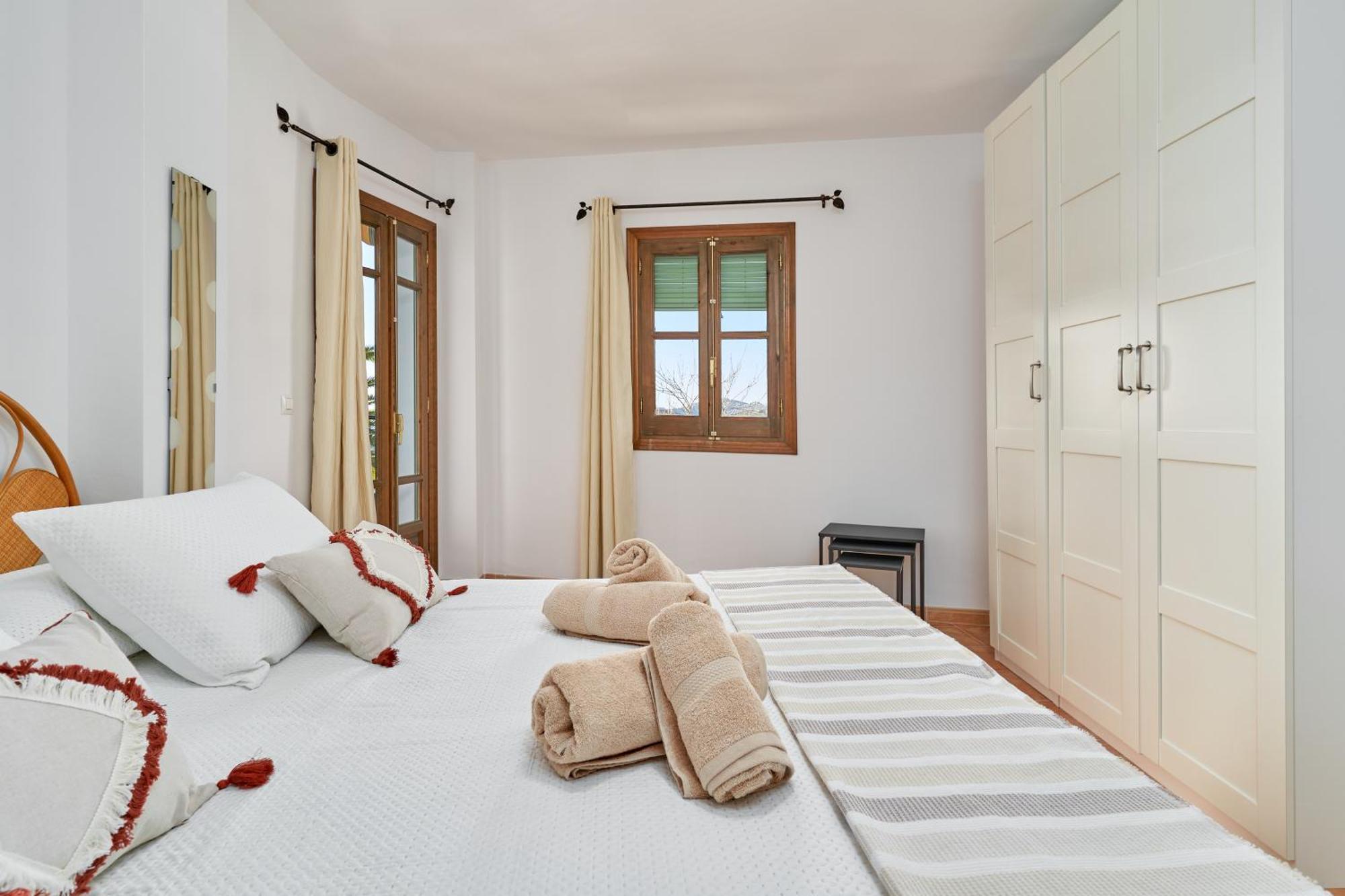 דירות פריחיליאנה Casa Ella מראה חיצוני תמונה